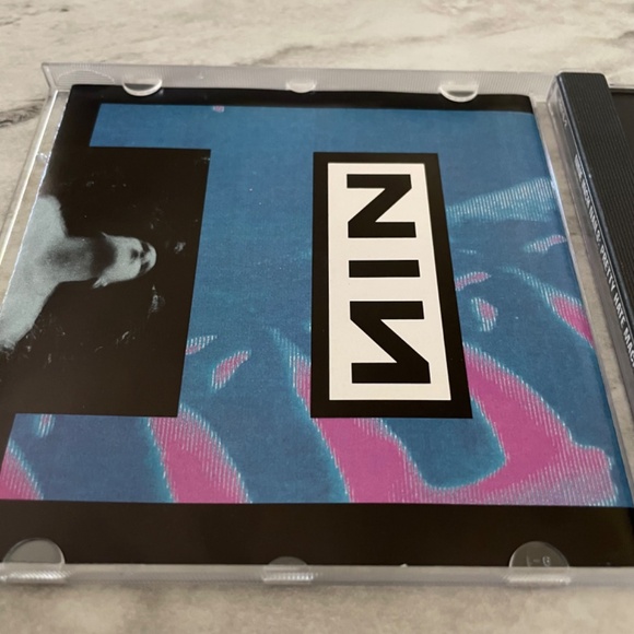 Nine Inch Nails - Pretty Hate Machine CD - Picture 2 of 6